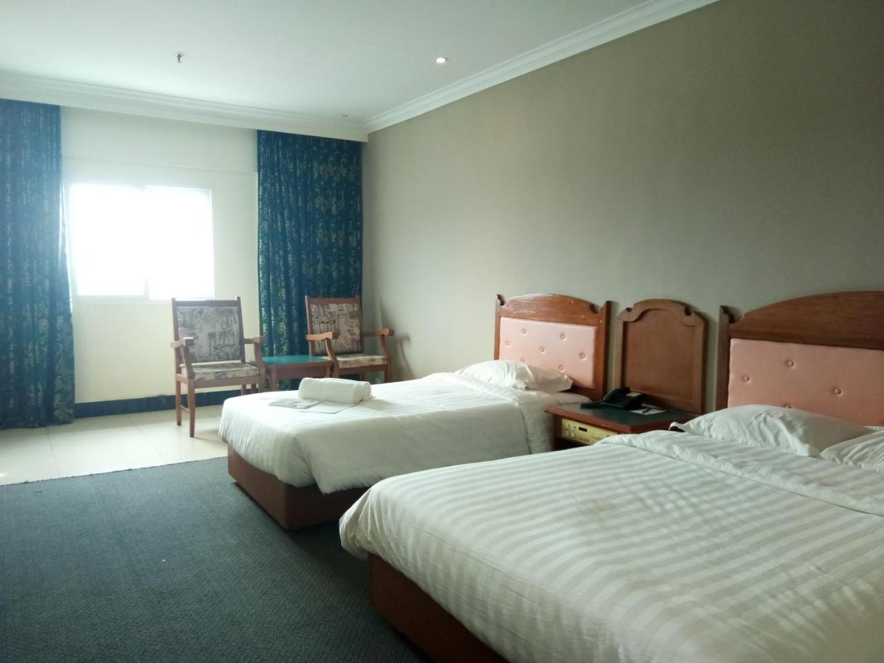Purnama Hotel Лимбанг Экстерьер фото